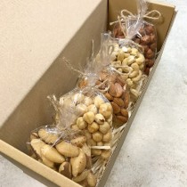 Коробка горіхів 500г
