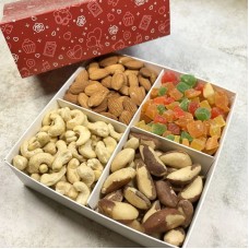 Подарункова коробка горіхів та цукатів 700г